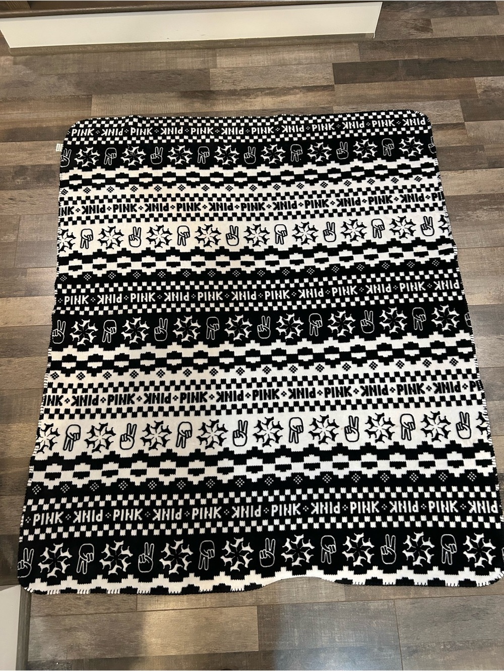 PINK Victoria's Secret fair isle Throw Blanket needs wash GUC